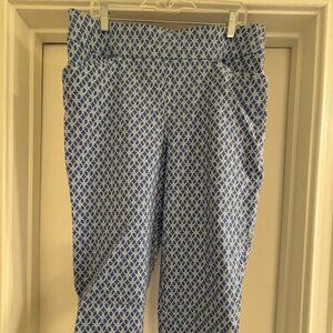 Chico's Perfect Stretch Josie Slim Capri, Sz 2.5 (14). Light Blue Trellis. NWT